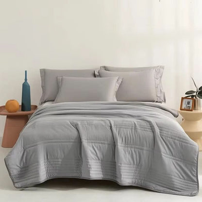 Lightweight Quilted Cooling Blanket