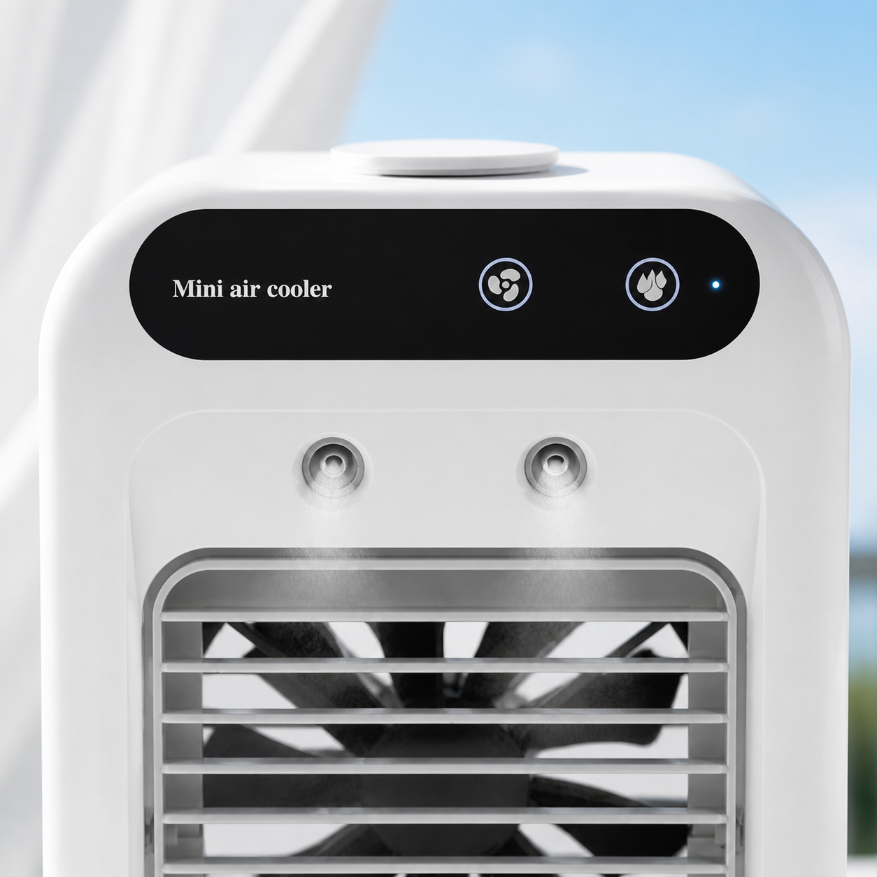 Close view of the Freddova Mistral top-fill tank and adjustable louvers